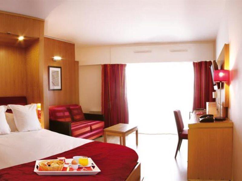 Residhome Courbevoie La Defense Экстерьер фото
